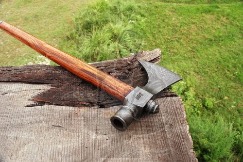 Damascus Pipe Smoking Tomahawk - Image 3