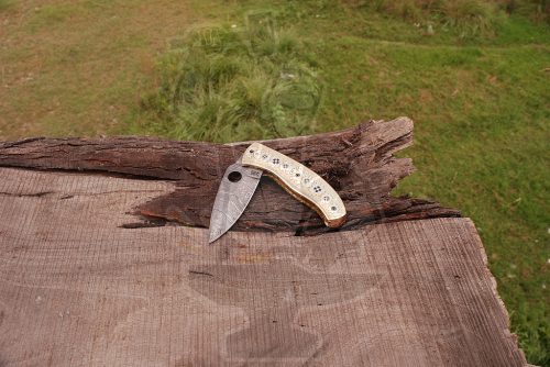 Damascus Handmade Liner Lock Knife - Image 4
