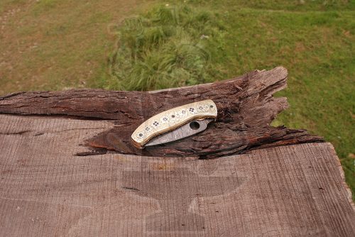 Damascus Handmade Liner Lock Knife - Image 5
